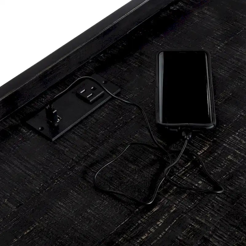 Bureau d'ordinateur en métal de 59 pouces avec ports USB par Furniture